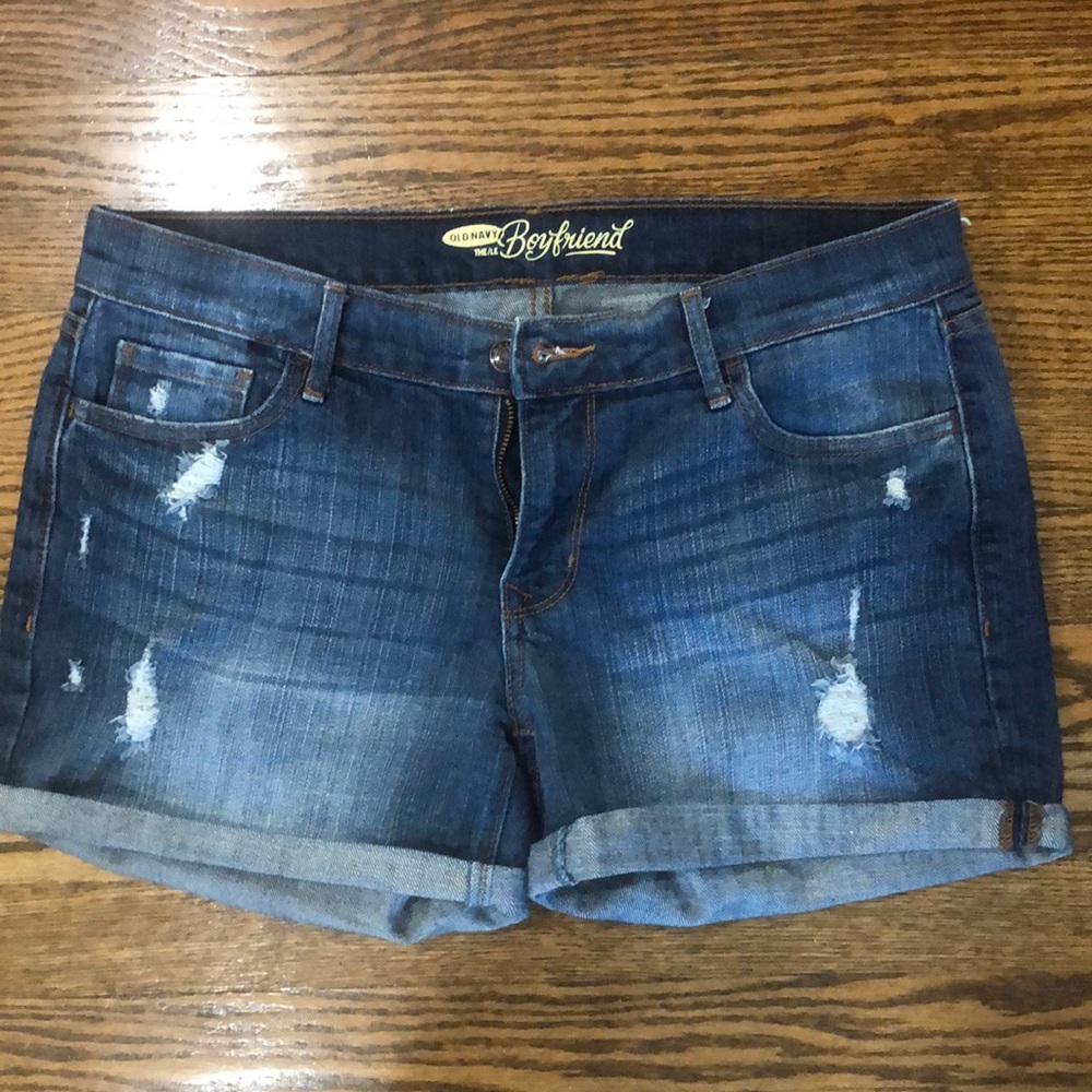 Old Navy women’s boyfriend shorts